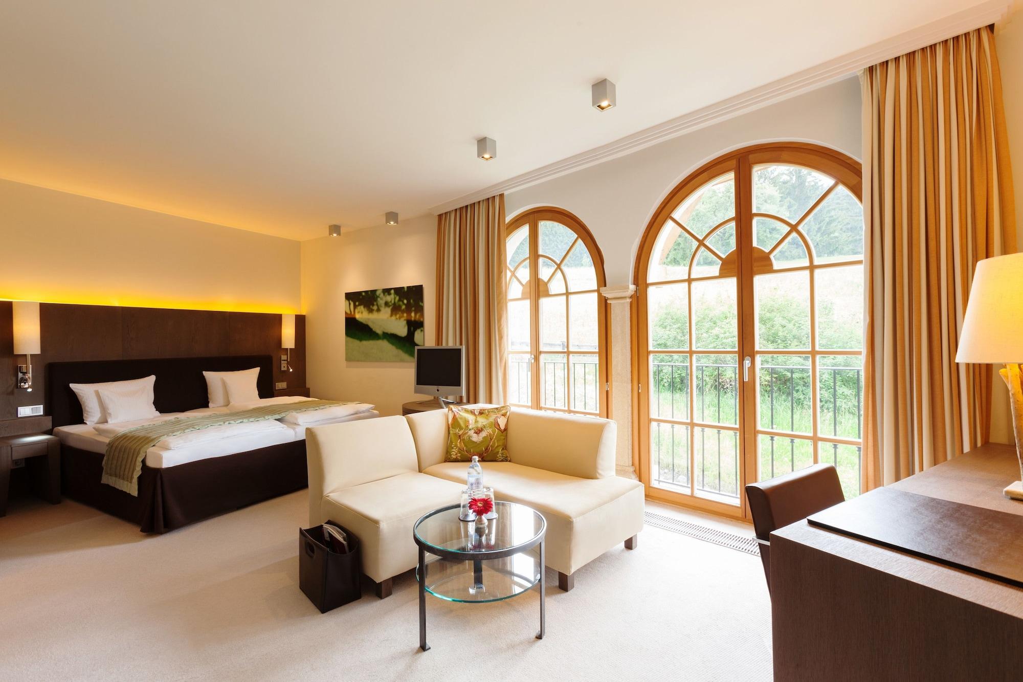 Schlosshotel Kitzbuehel A-Rosa Collection 외부 사진 A room at the Hotel Axelmannstein