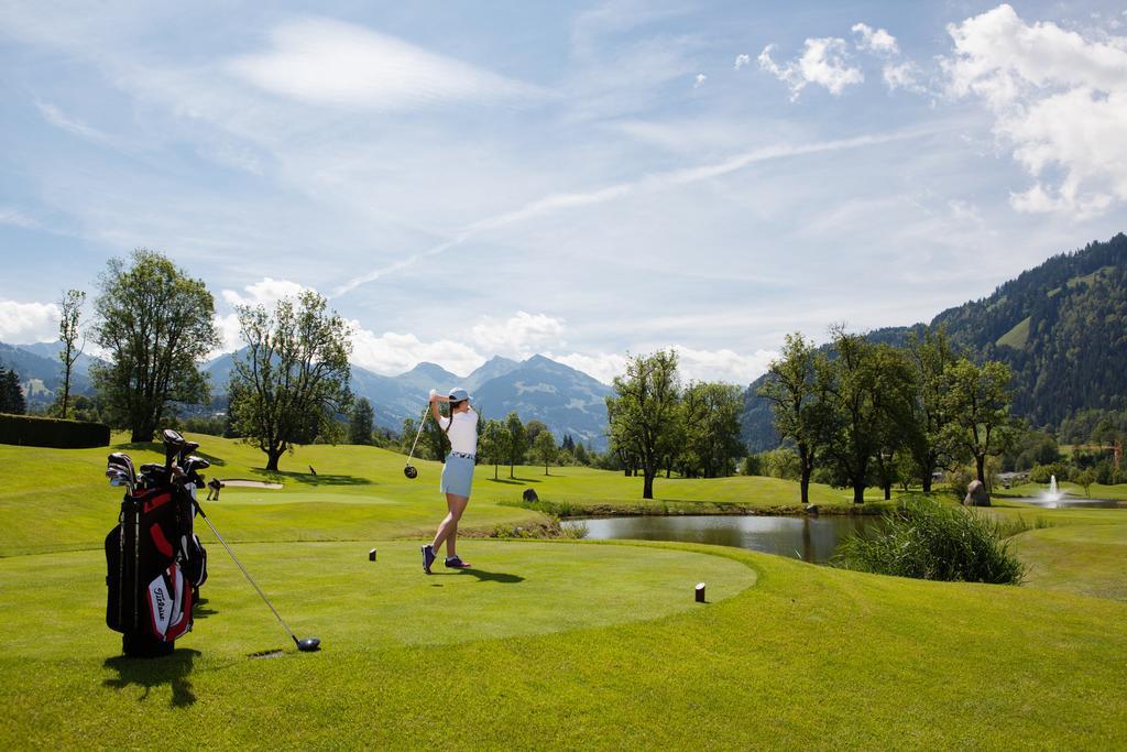 Schlosshotel Kitzbuehel A-Rosa Collection 외부 사진 Golf course in the Alps
