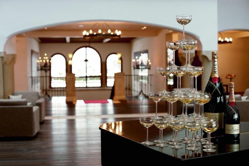 Schlosshotel Kitzbuehel A-Rosa Collection 외부 사진 The interior of the winery