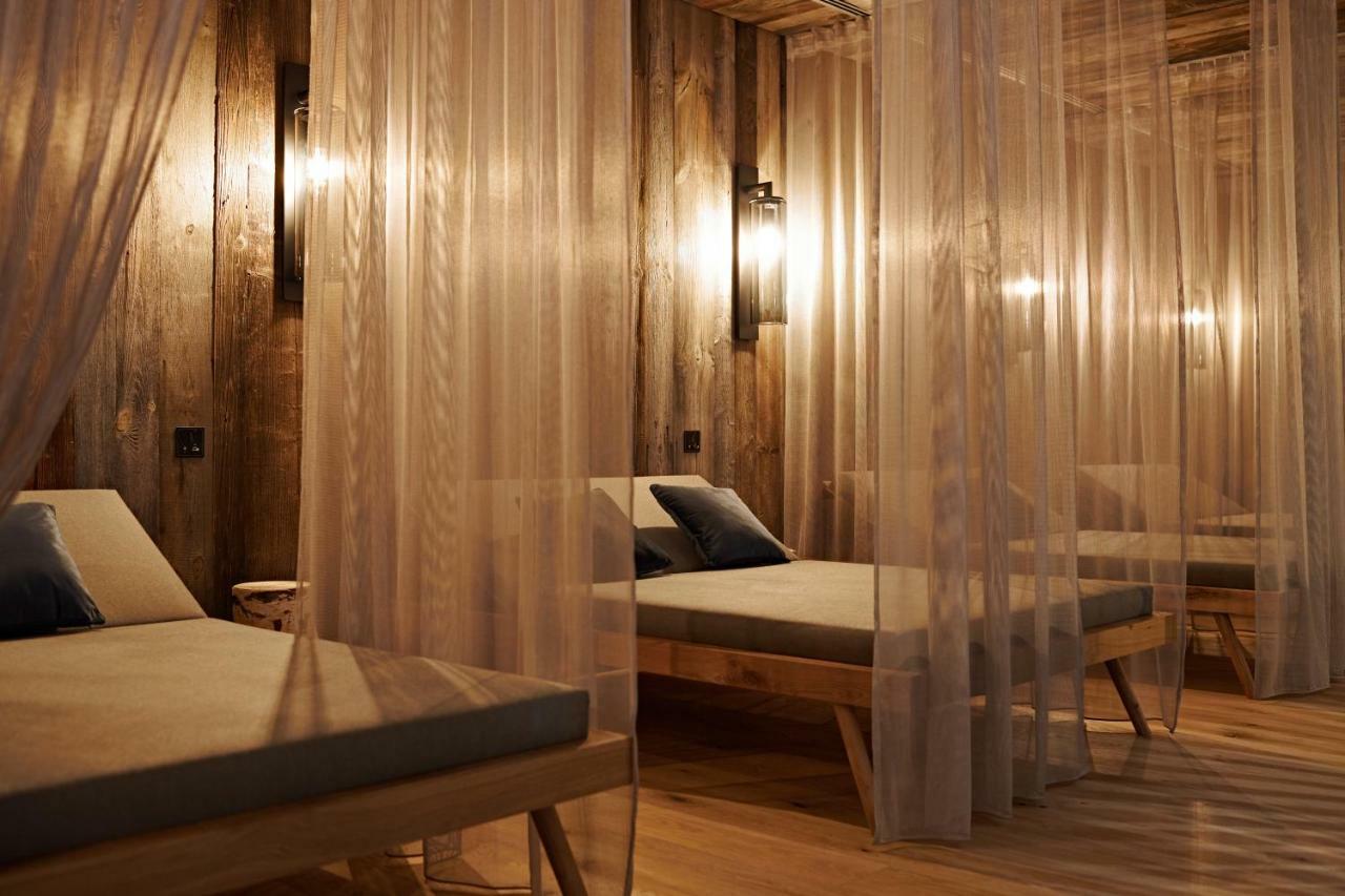 Schlosshotel Kitzbuehel A-Rosa Collection 외부 사진 The spa at The Lodge at Bluefin Bay